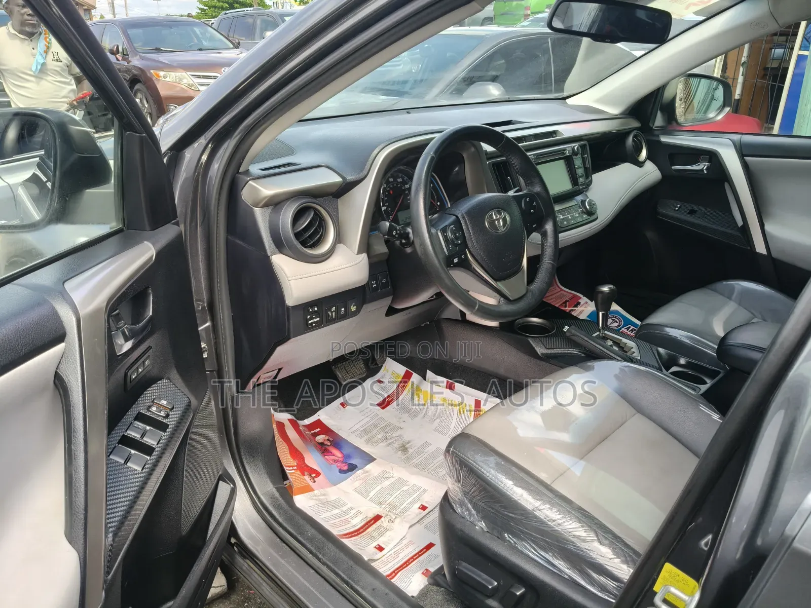 Toyota RAV4 XLE 4dr SUV AWD (2.5L 4cyl 6A) 2014 Gray