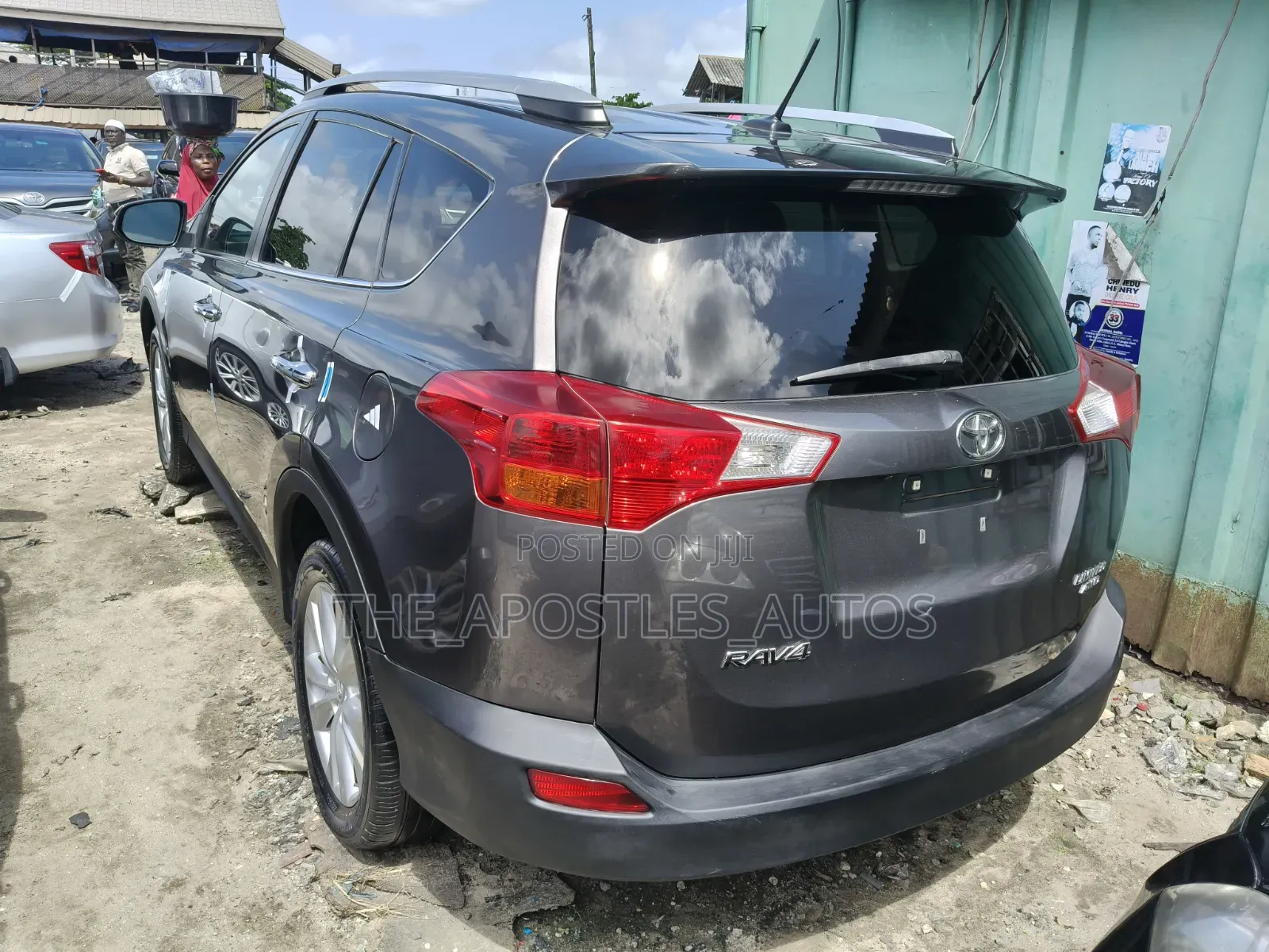 Toyota RAV4 XLE 4dr SUV AWD (2.5L 4cyl 6A) 2014 Gray