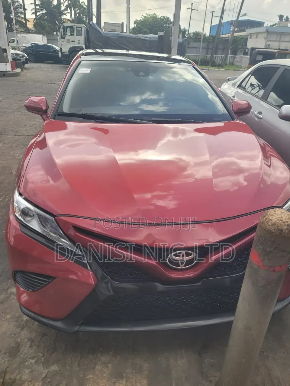 Toyota Camry SE 4dr Sedan (2.5L 4cyl 6AM) 2010 Red