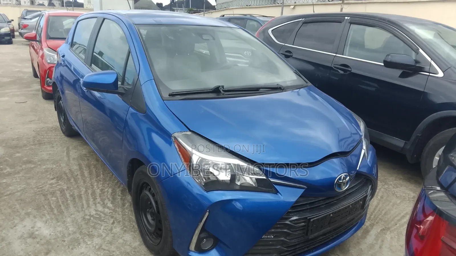 Toyota Yaris 2017 Blue
