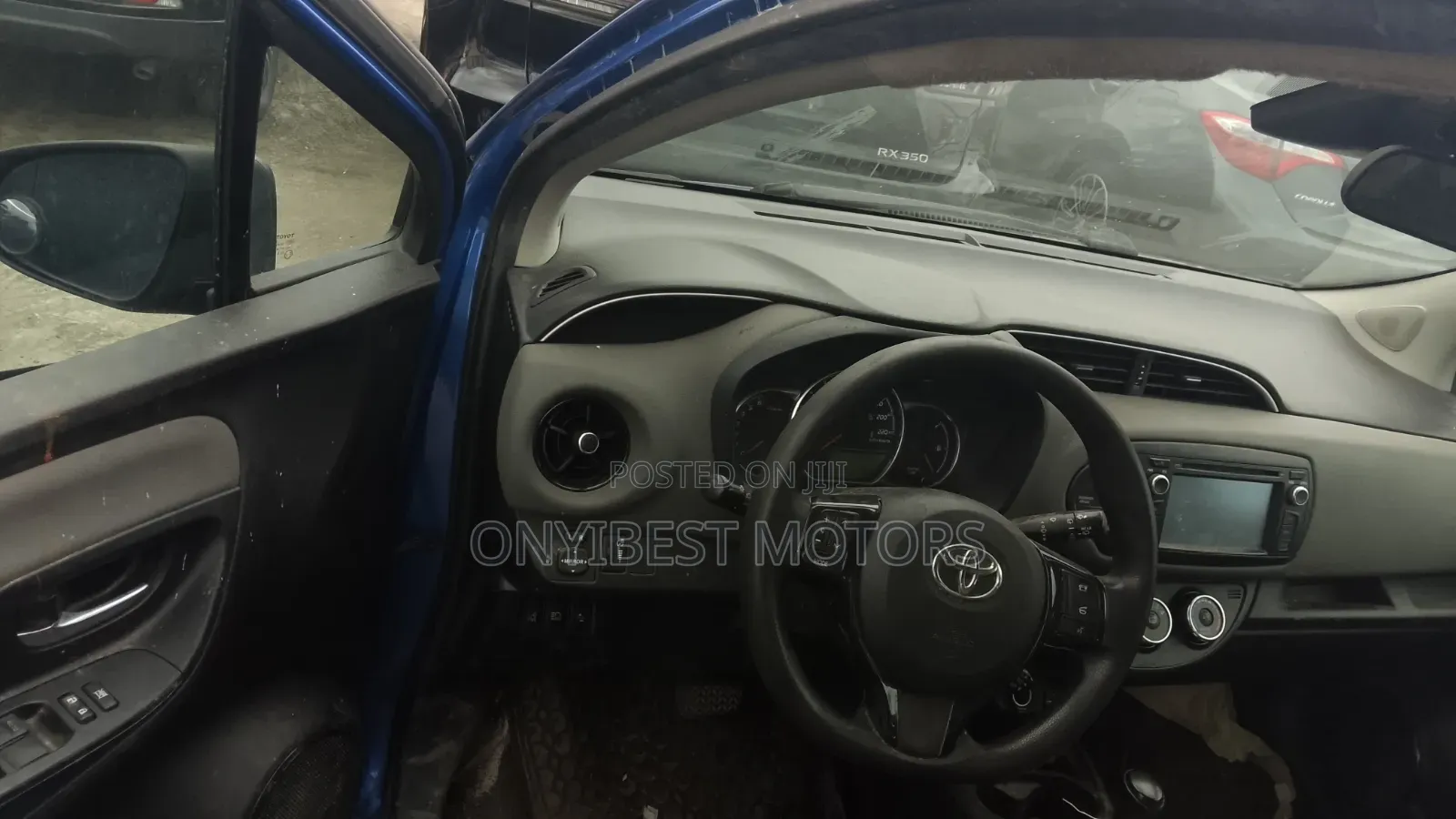 Toyota Yaris 2017 Blue