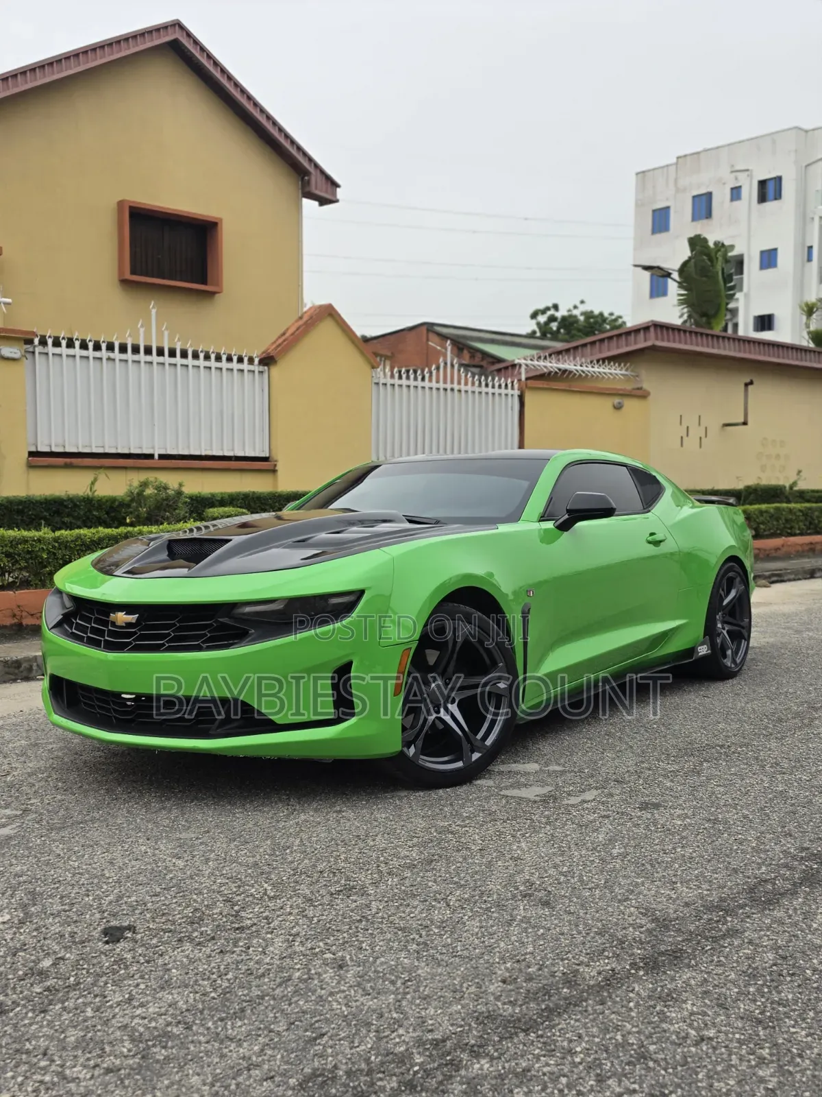 Chevrolet Camaro 2021 Green