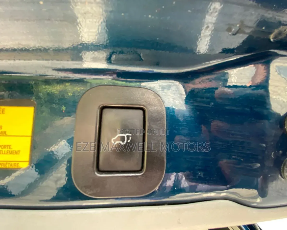 Toyota Sienna Limited 7 Passenger 2011 Blue