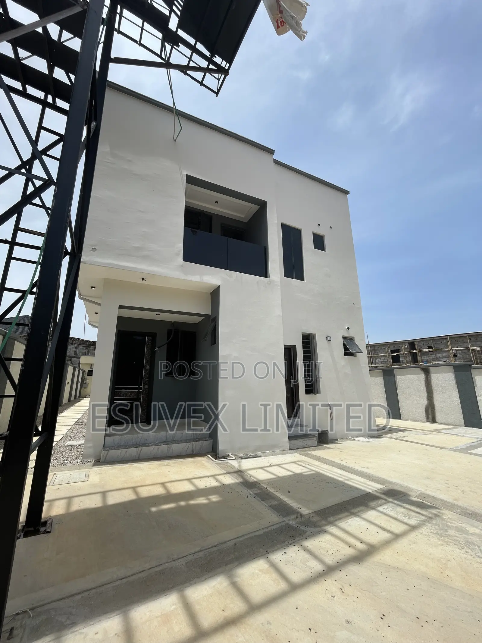 4bdrm Duplex in Mountain View for sale