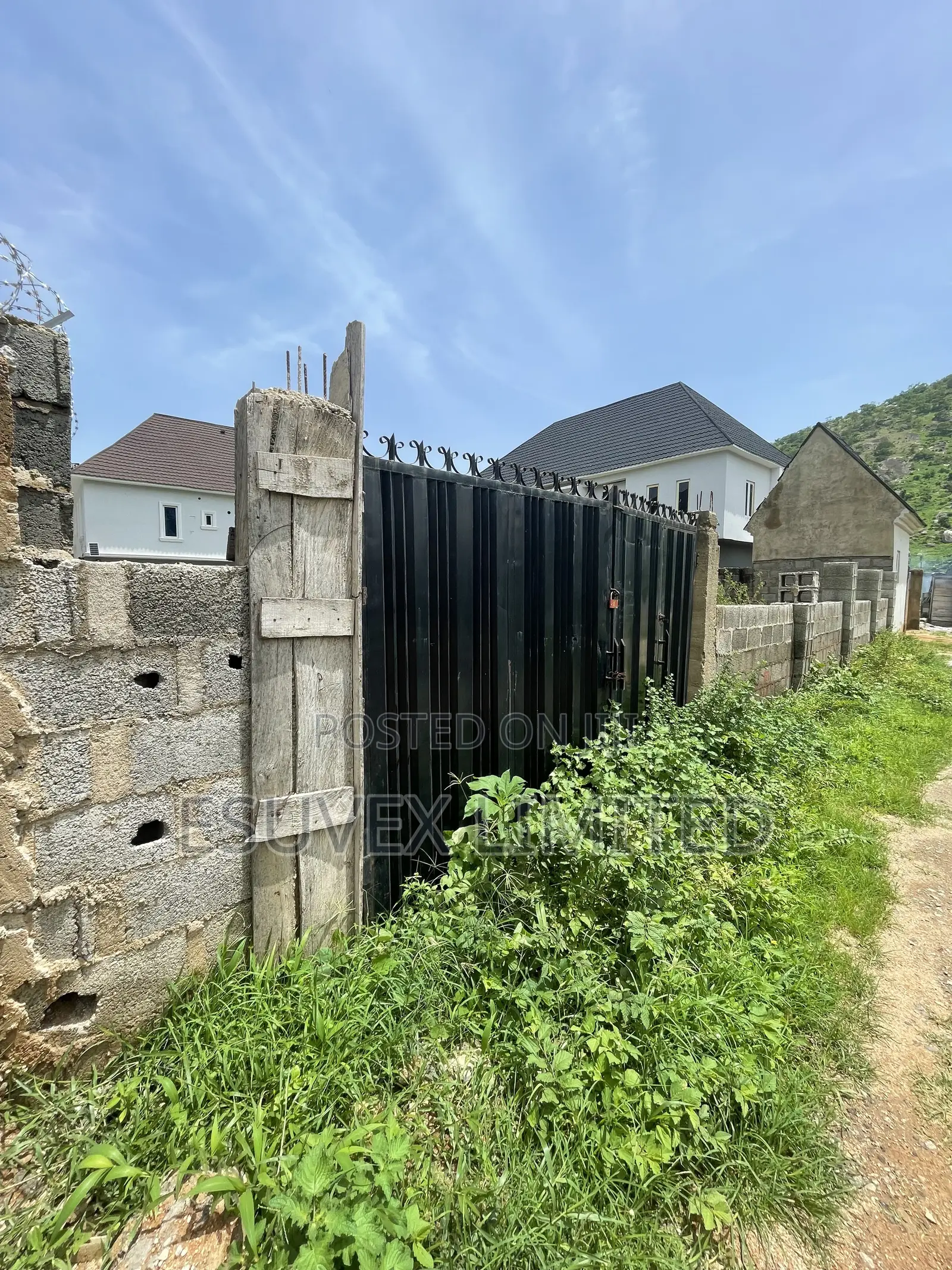 Land for Sale in Dawaki