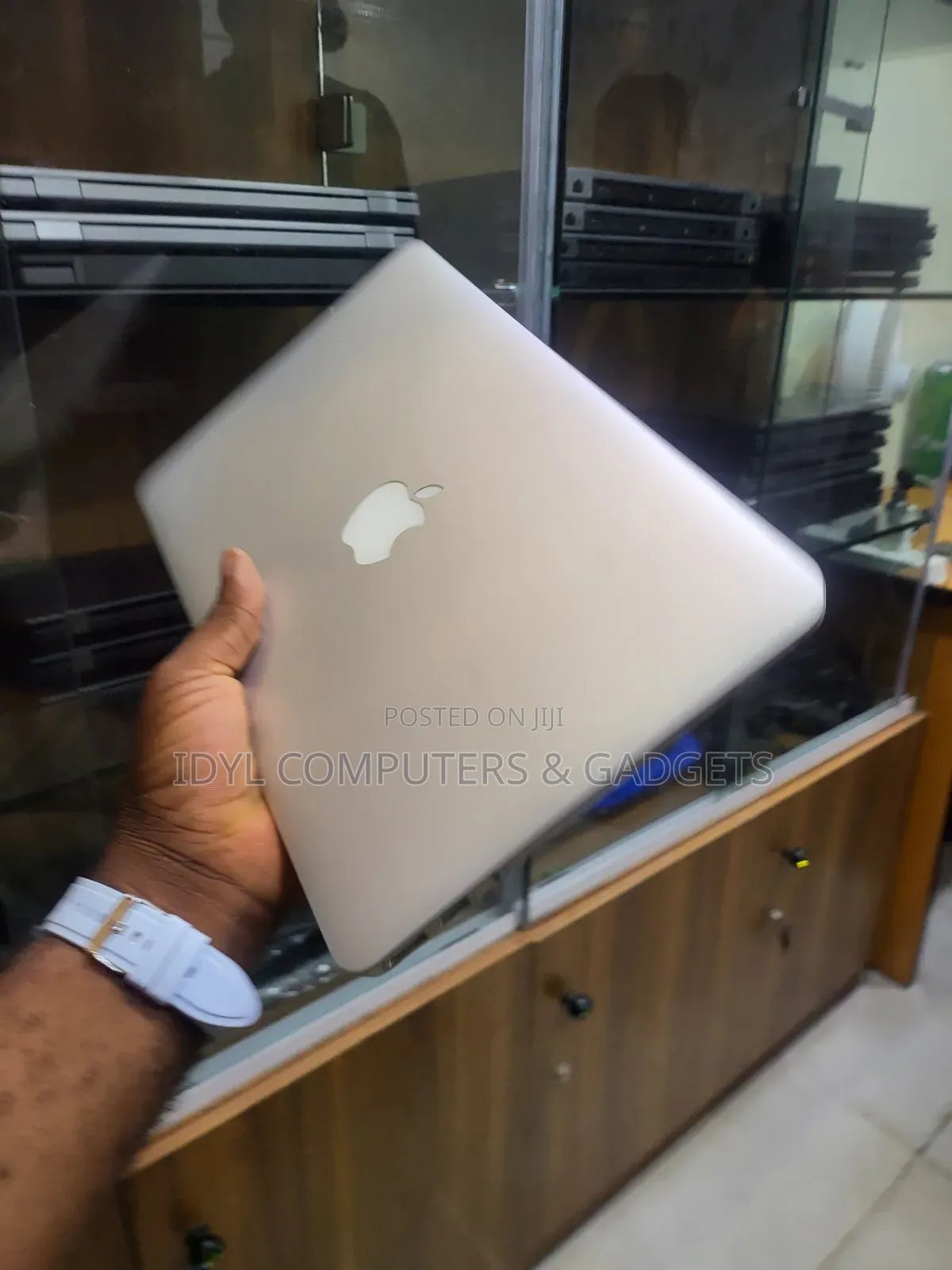 Laptop Apple MacBook Air 2012 4GB Intel Core i5 SSD 256GB