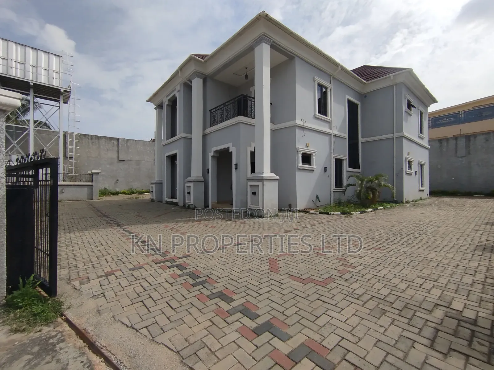 5bdrm Duplex in Guzape for rent