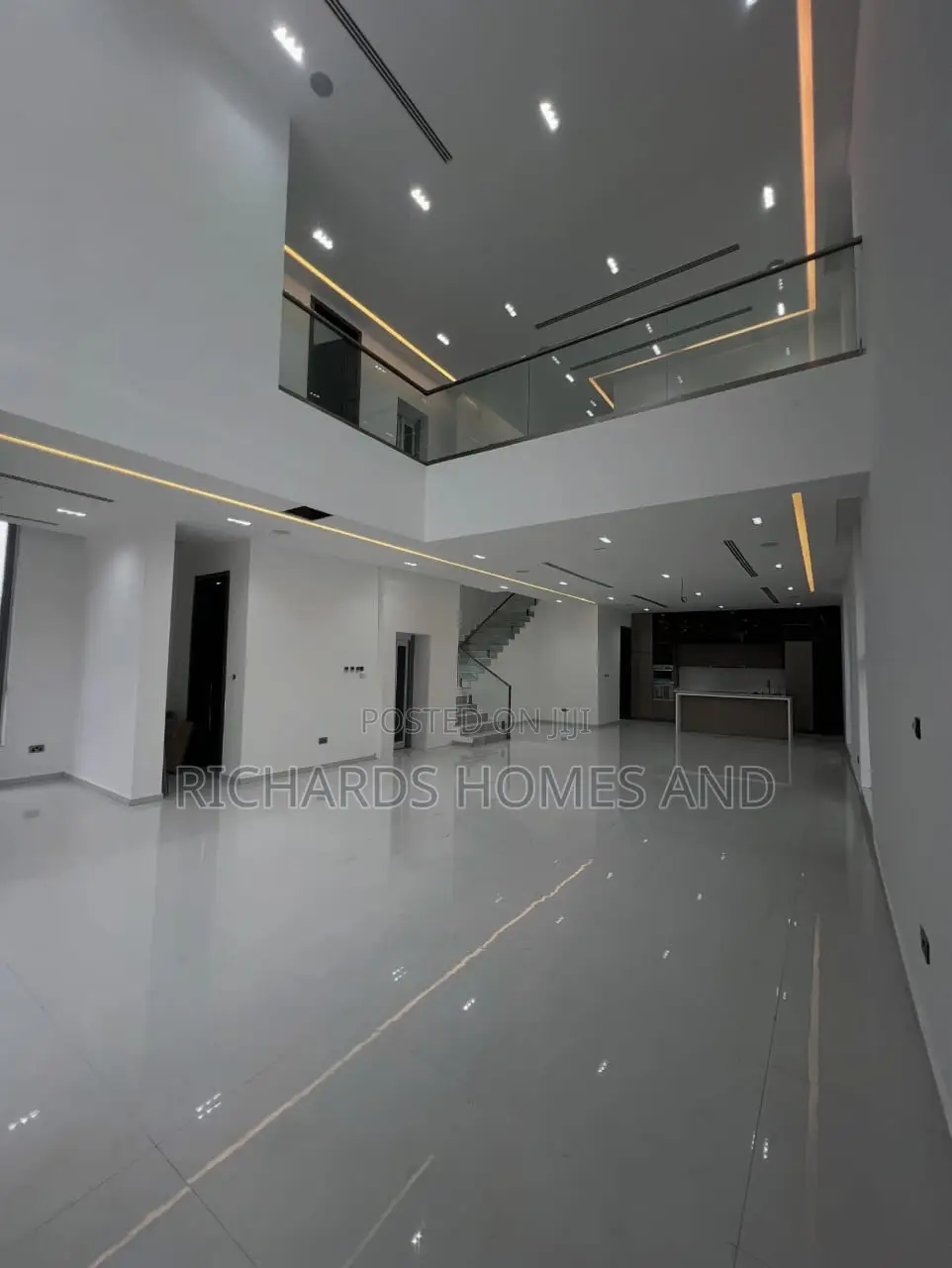 5bdrm Duplex in Old Ikoyi for sale
