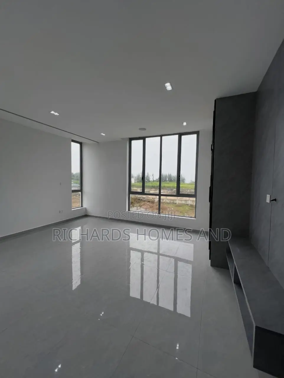 5bdrm Duplex in Old Ikoyi for sale