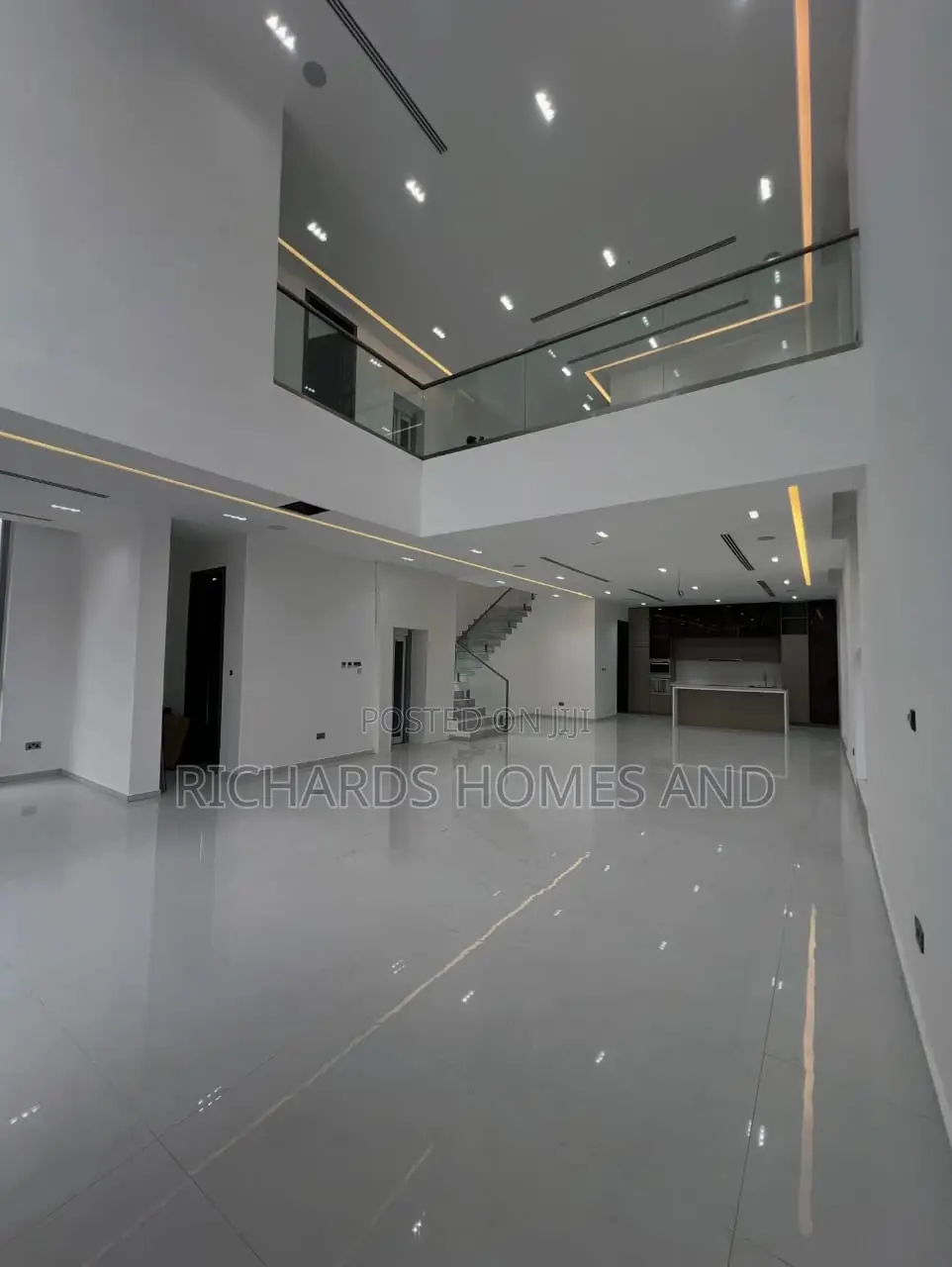 5bdrm Duplex in Old Ikoyi for sale