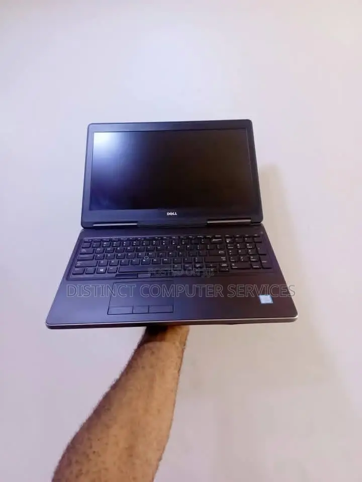 Laptop Dell Precision 15 7520 16GB Intel Core i7 SSD 500GB