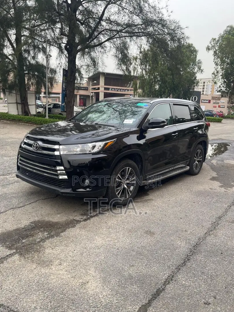 Toyota Highlander XLE V6 4x2 (3.5L 6cyl 6A) 2016 Black