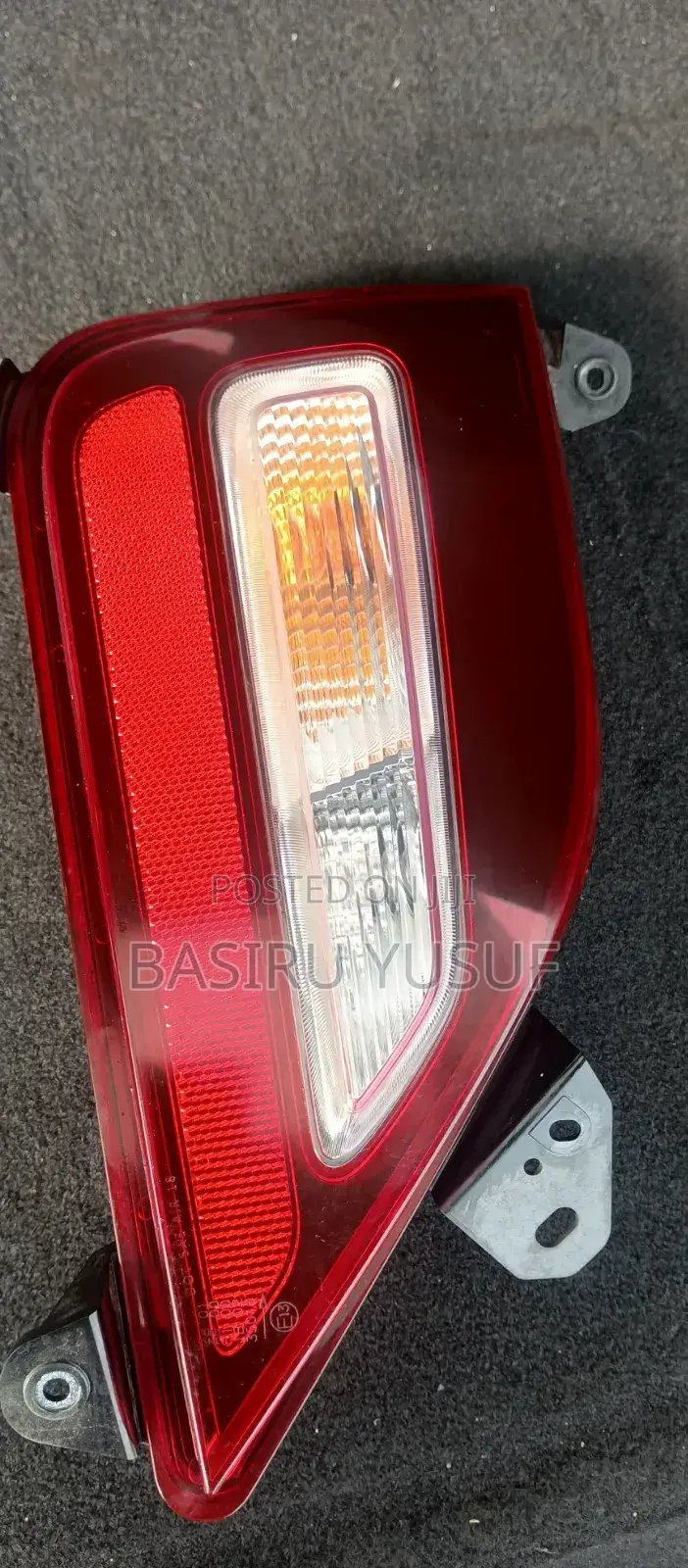 A Right Side Hyundai Santafe 2019 Bumper Light Is for Sell