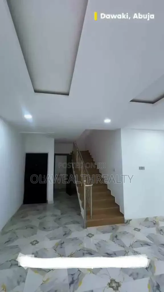 3bdrm Duplex in Dawaki for rent