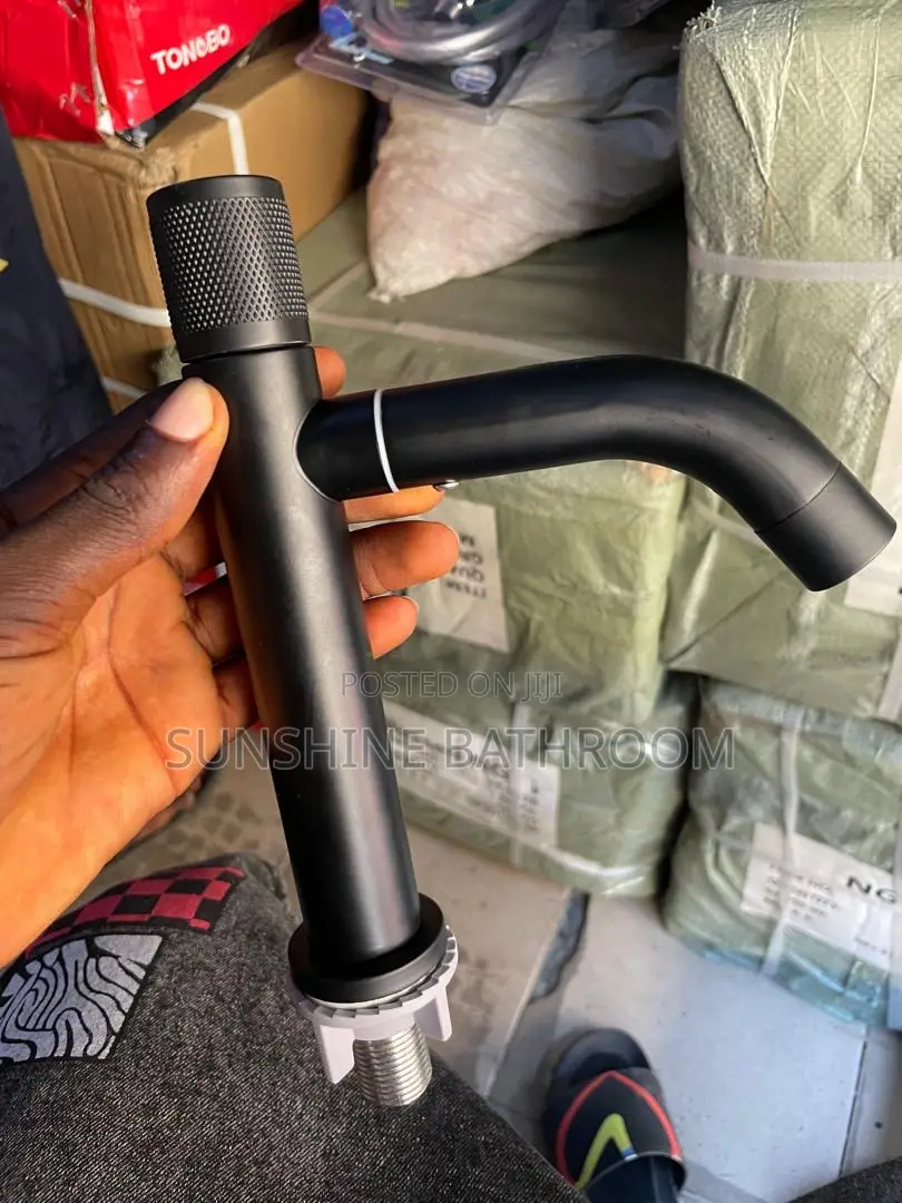 Quality Black Basin Tap