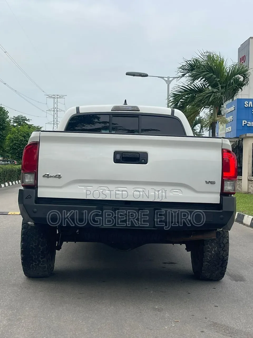 Toyota Tacoma 2017 White