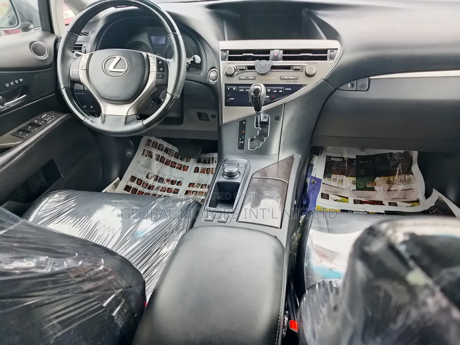Lexus Rx350. 2014. With Complete Bottom Sensor