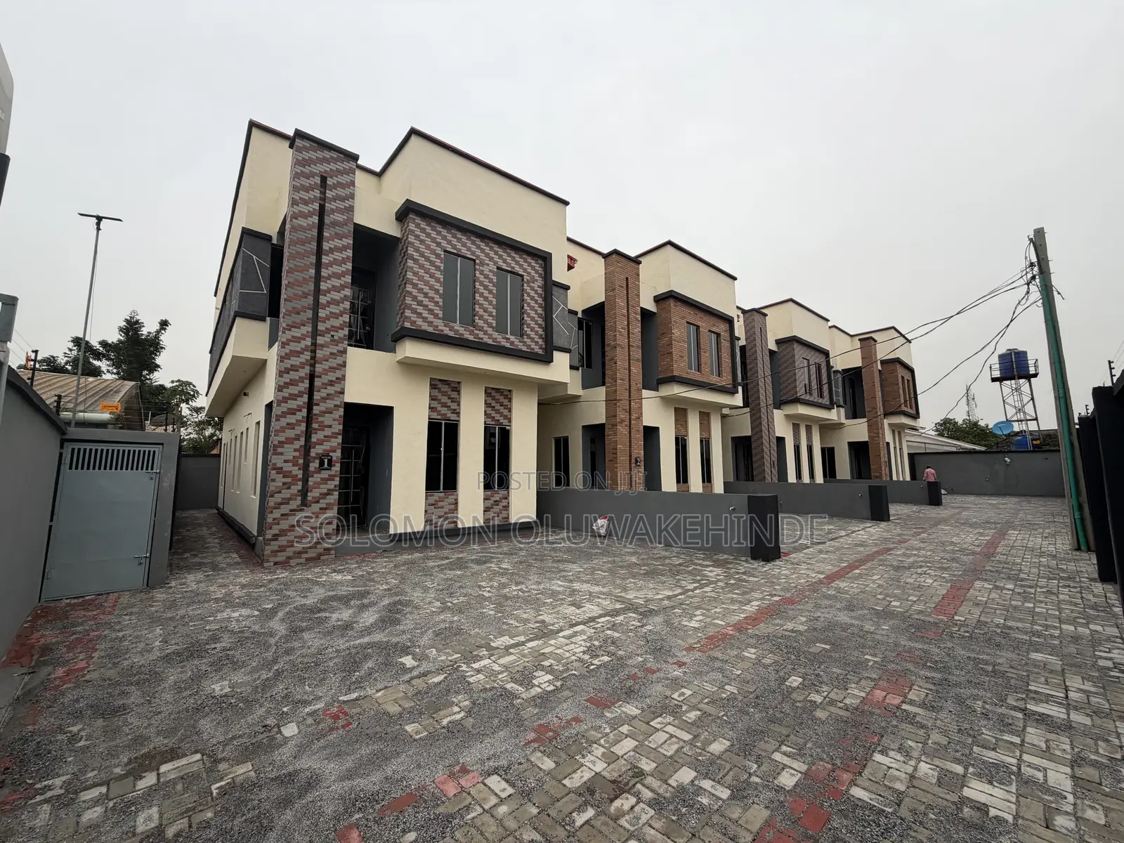 3bdrm Duplex in Gowon Estate, Alimosho for sale