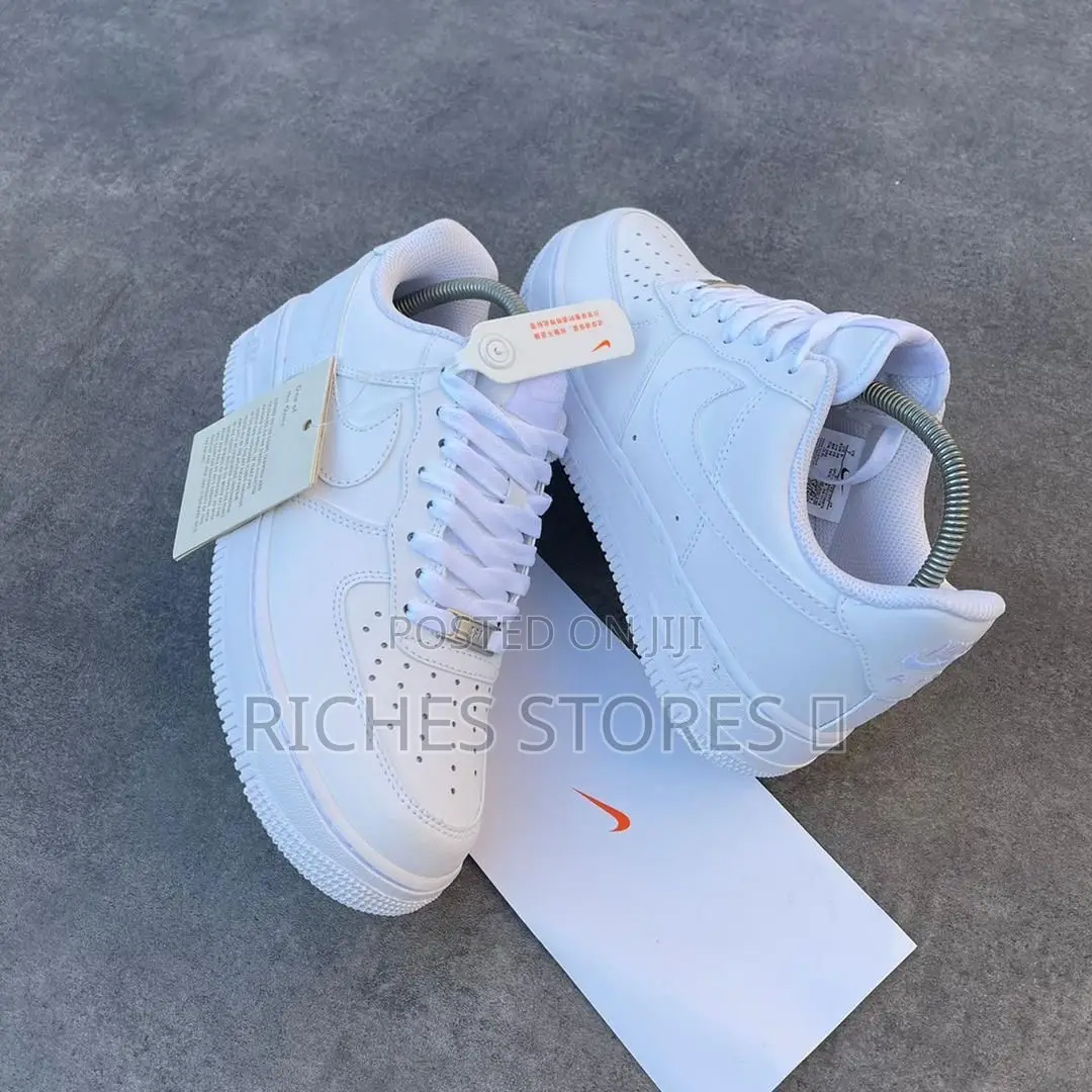 Nike Air Force 1 Low Sneakers