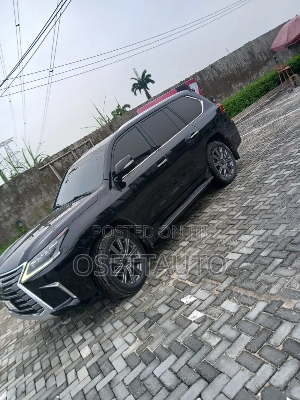 Lexus LX 570 (5 seats) AWD 2017 Black