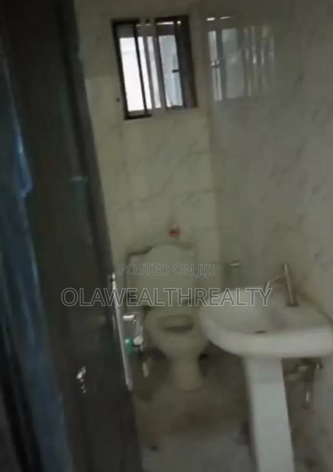 3bdrm Apartment in Gwarinpa for rent