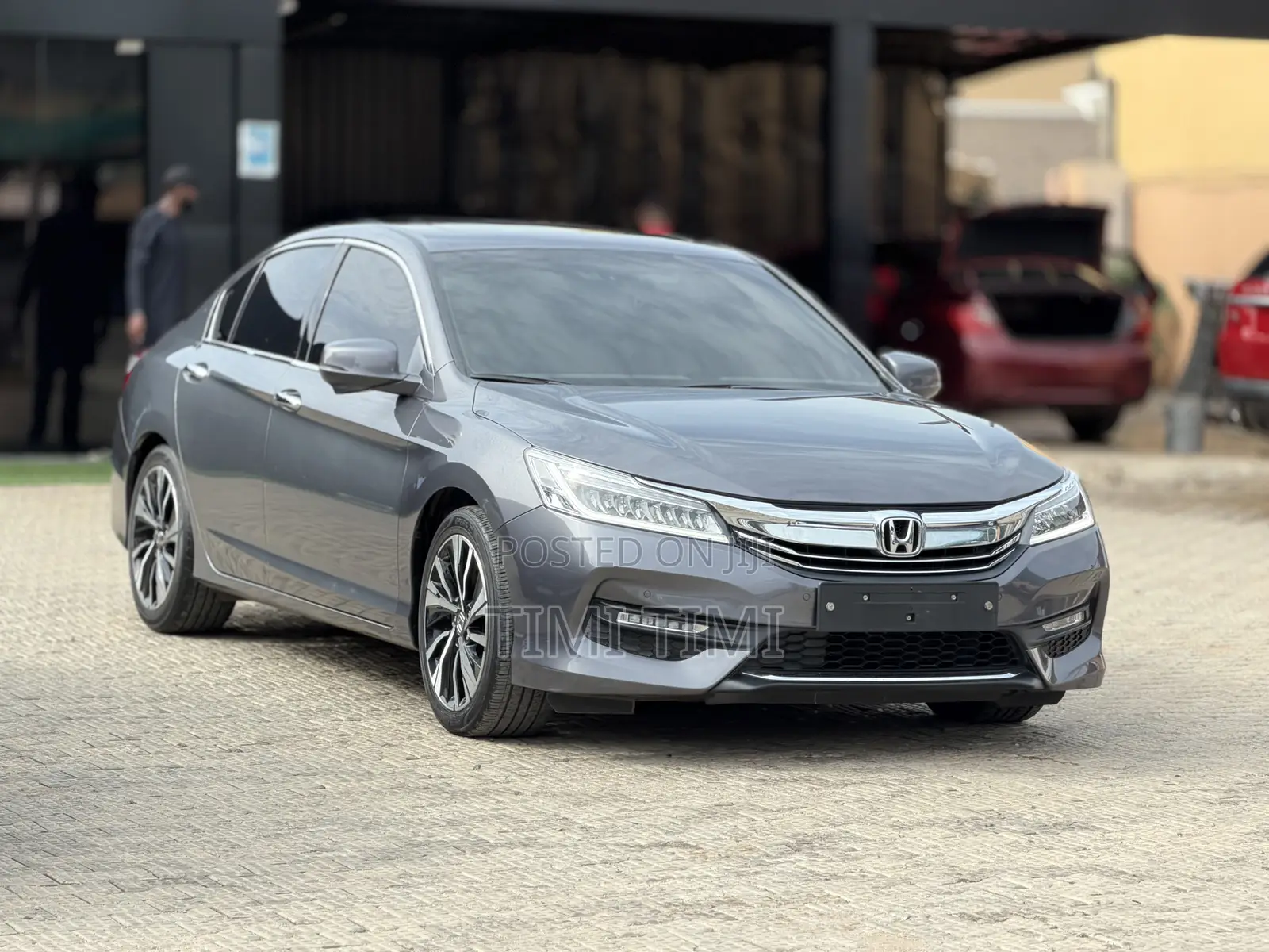 Honda Accord Touring 4dr Sedan FWD (3.5L 6cyl 6A) 2016 Gray
