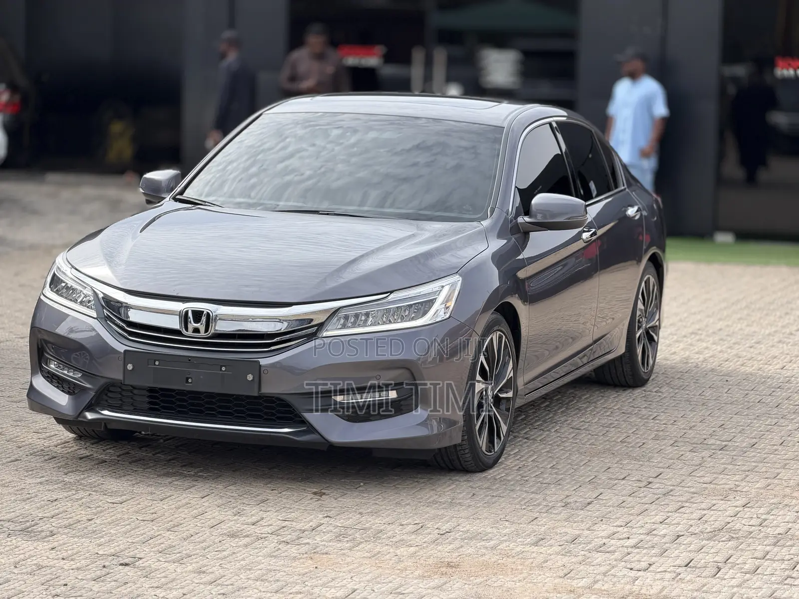 Honda Accord Touring 4dr Sedan FWD (3.5L 6cyl 6A) 2016 Gray
