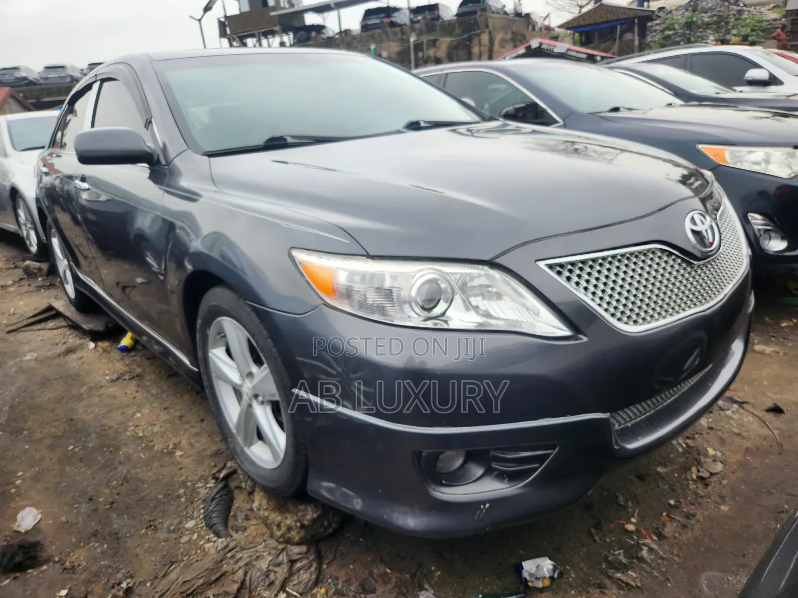 Toyota Camry SE V6 4dr Sedan (3.5L 6cyl 6AM) 2010 Gray
