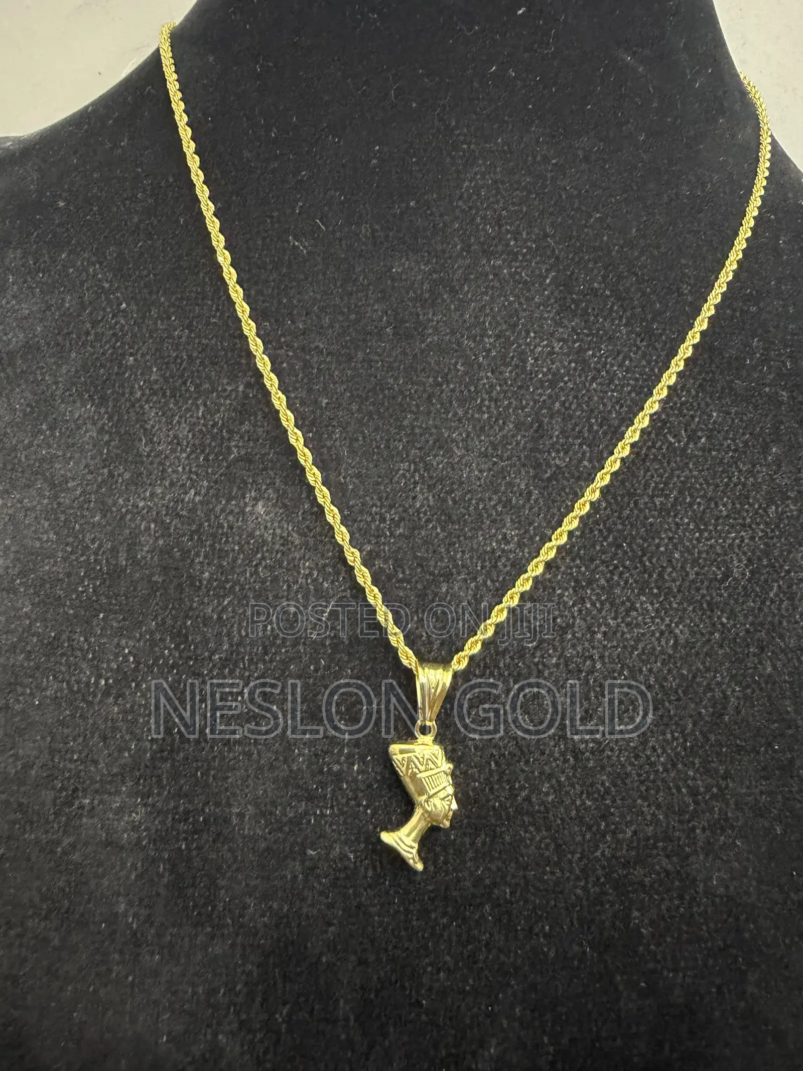 Italy 750 Tested 18karat Gold Twist With Africa Head Pendant