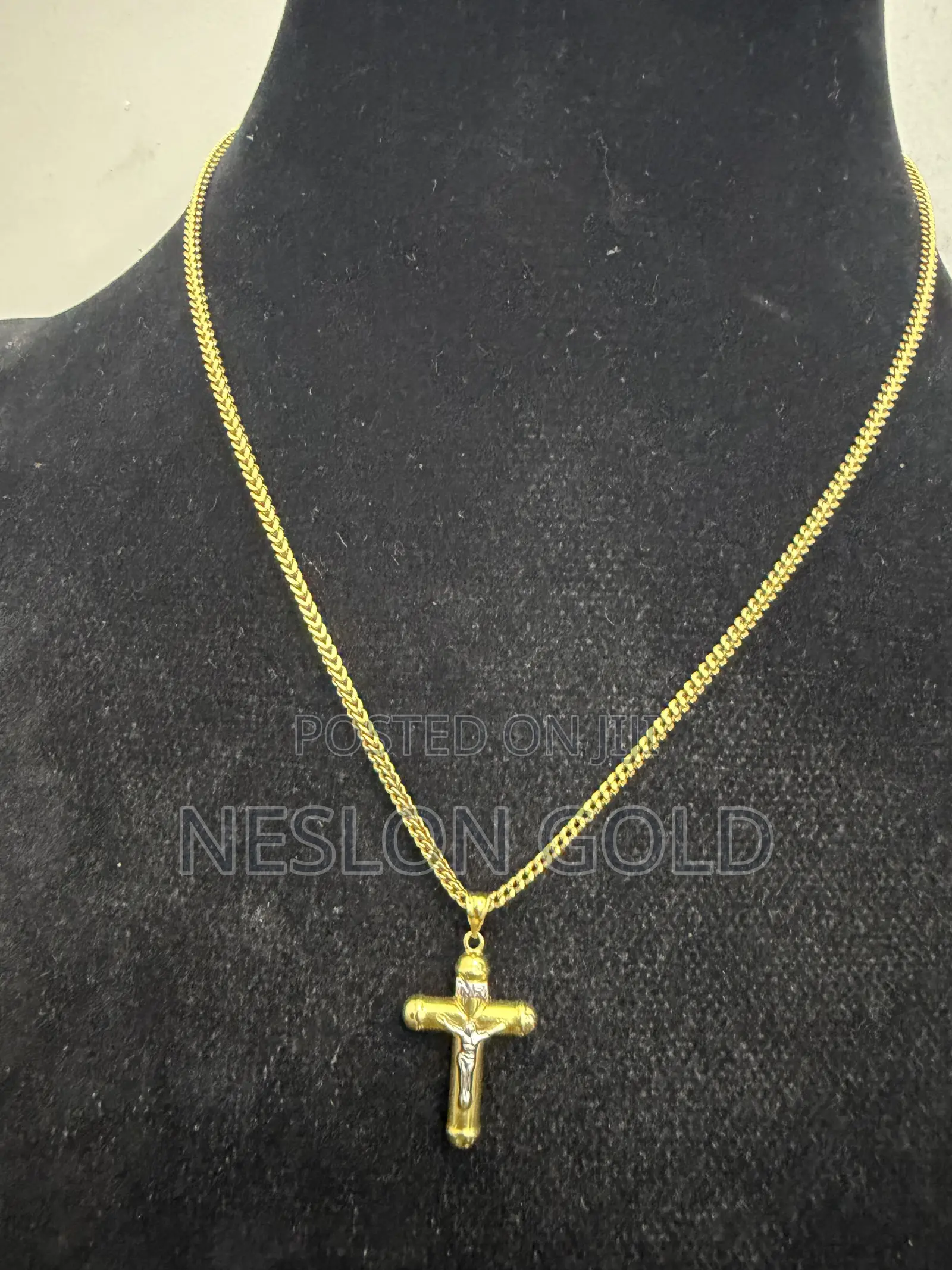 Italy 750 Tested 18karat Gold Franco Design With Crucifix
