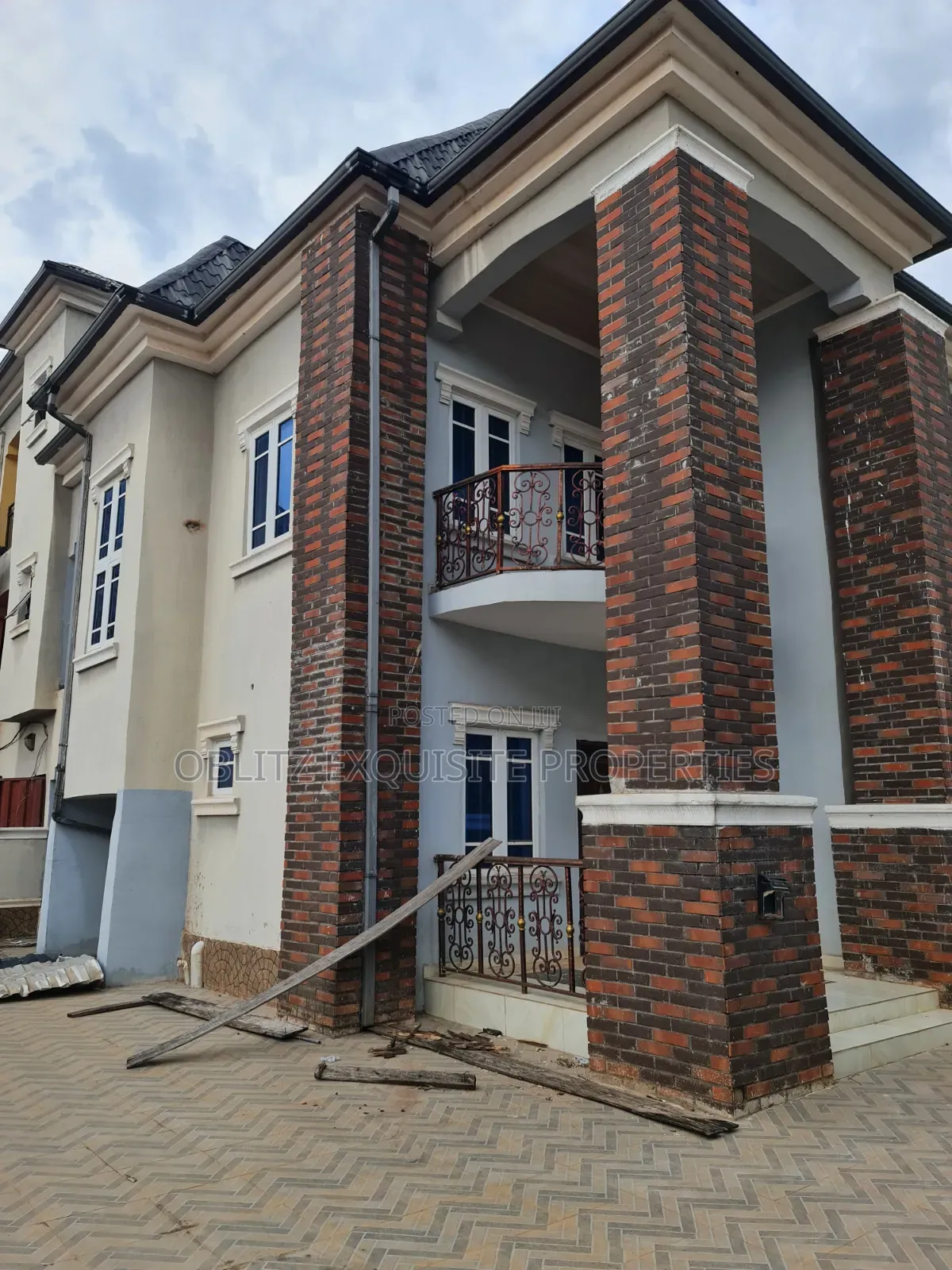 4bdrm Duplex in Owerri for rent