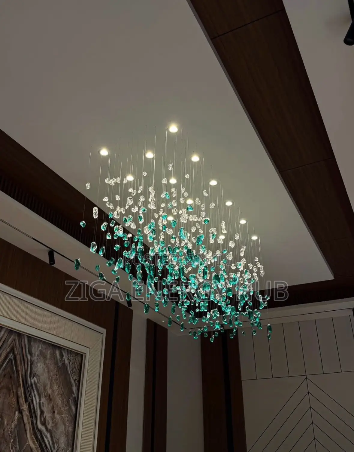 Luxurious Pin Chandelier Light