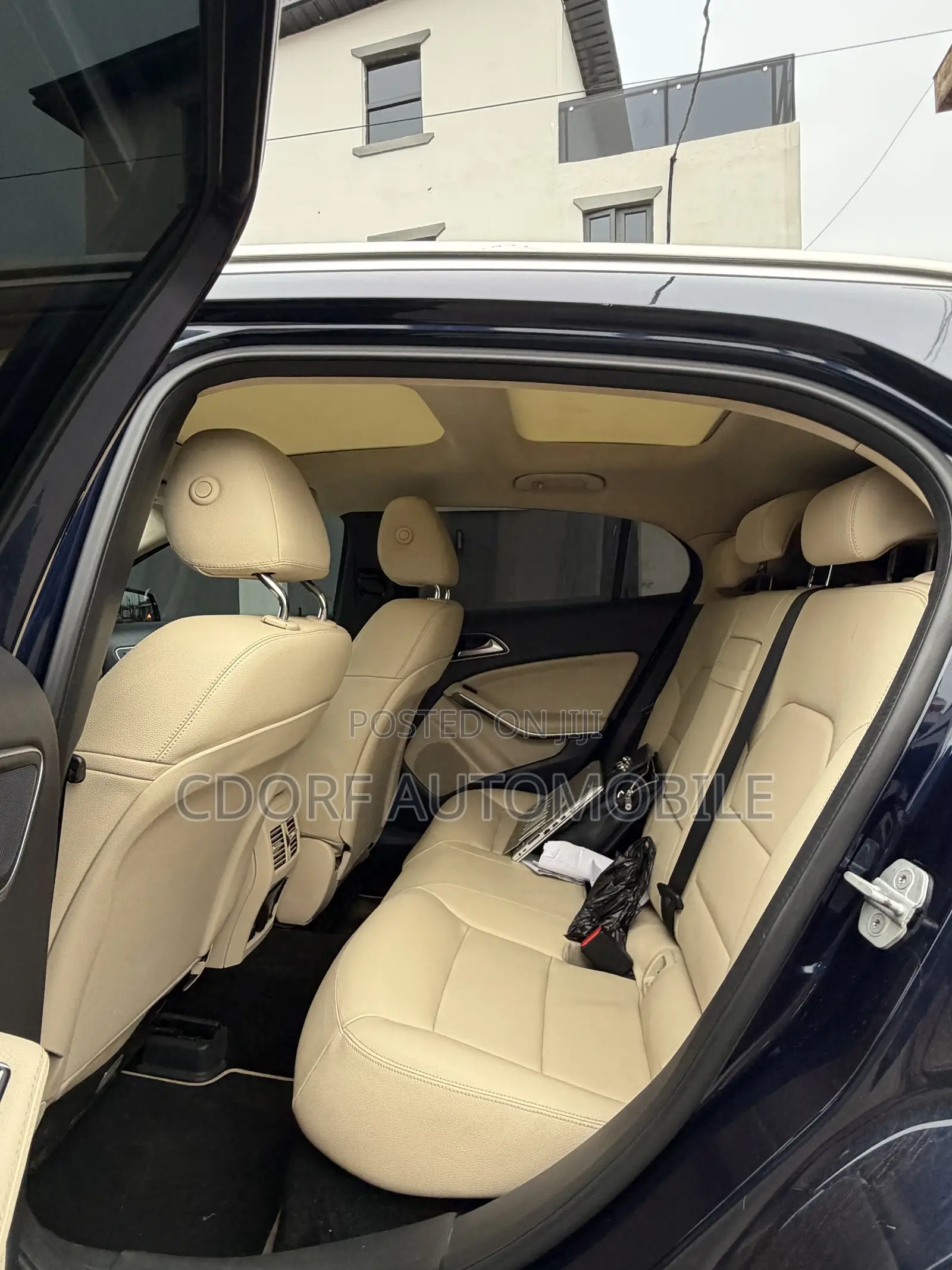Mercedes-Benz GLA 250 2017 Blue