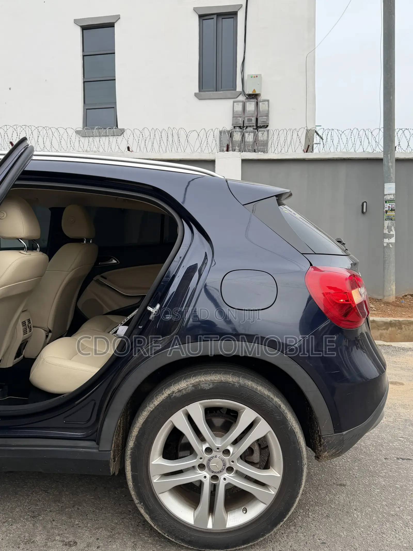 Mercedes-Benz GLA 250 2017 Blue
