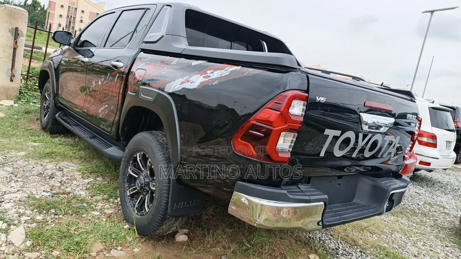 Toyota Hilux 2018 Black