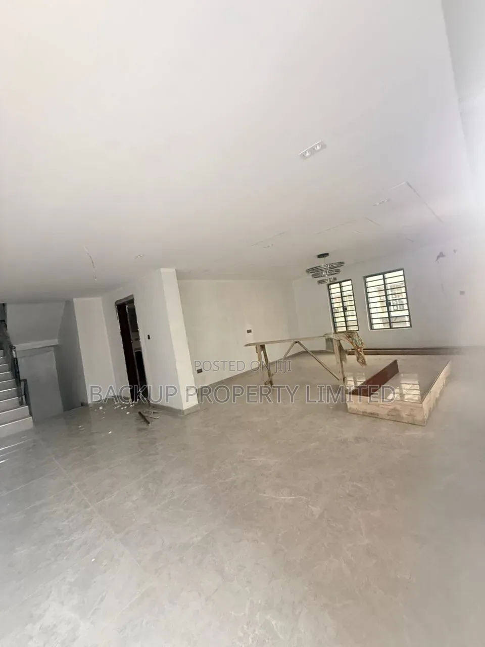 4bdrm Duplex in Onike for sale