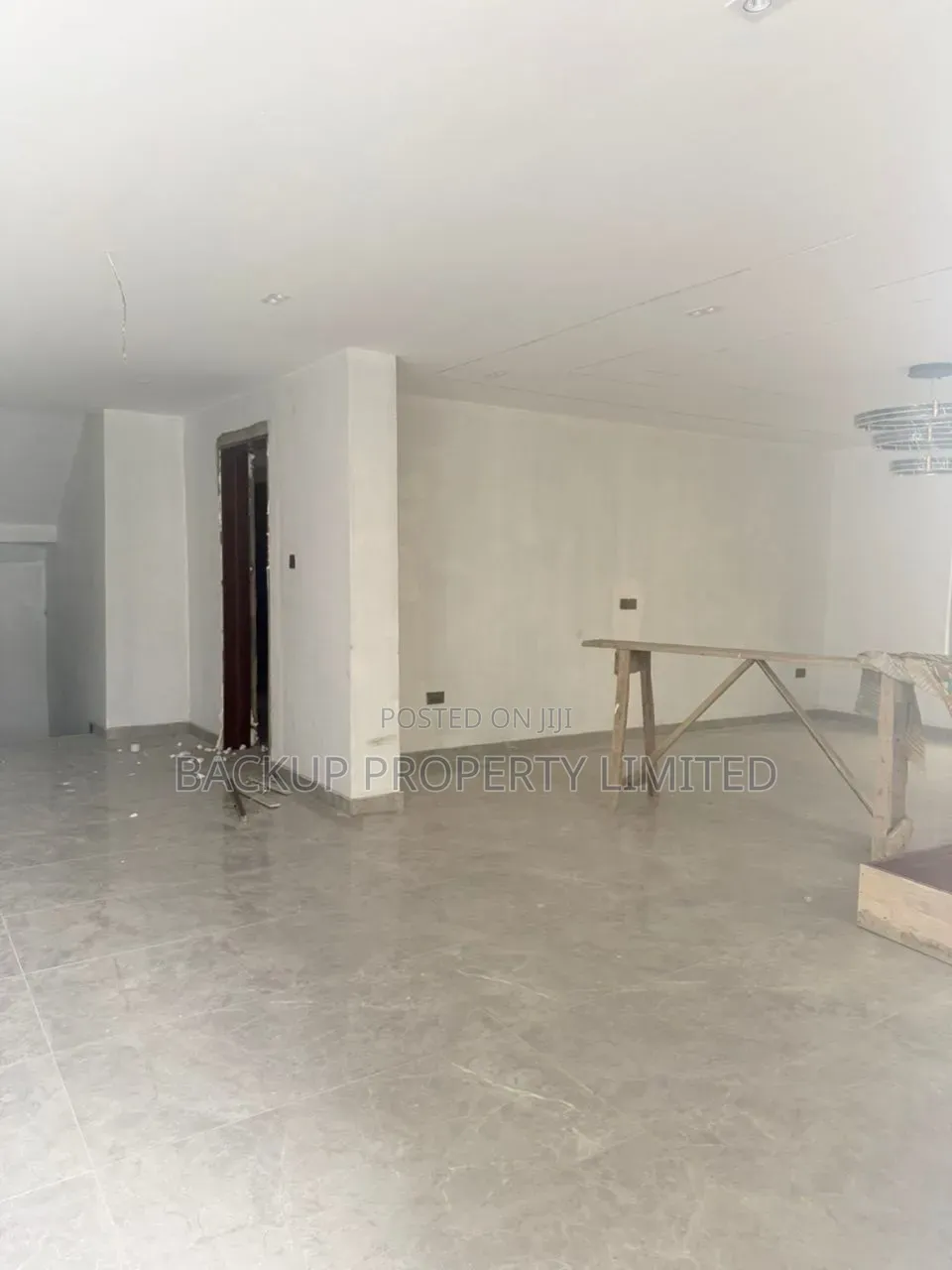 4bdrm Duplex in Onike for sale