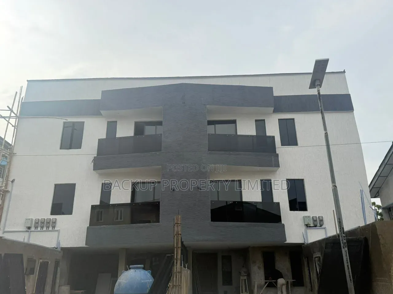 2bdrm Apartment in Onike for sale