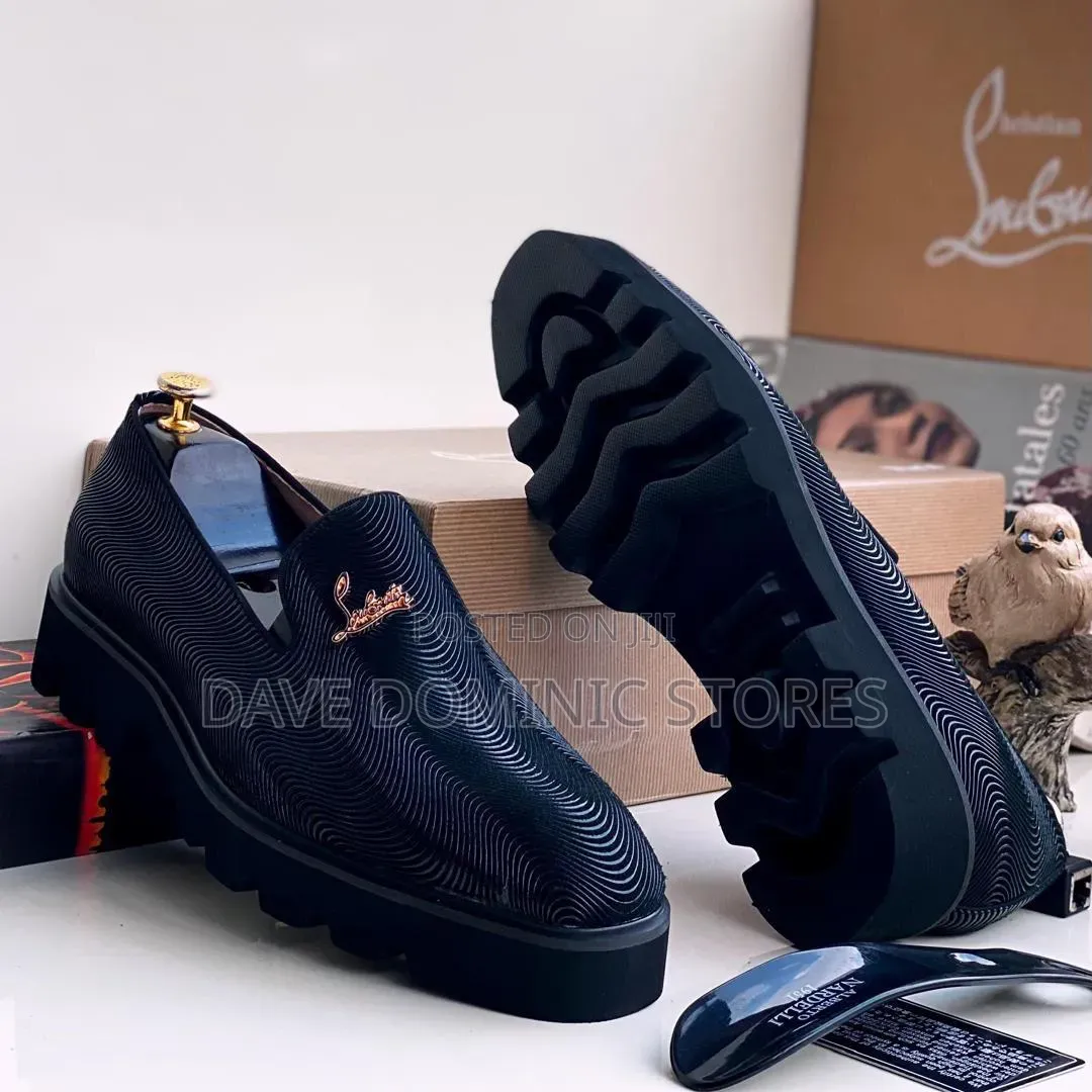High Quality Christian Louboutin Luxury Leather Shoe