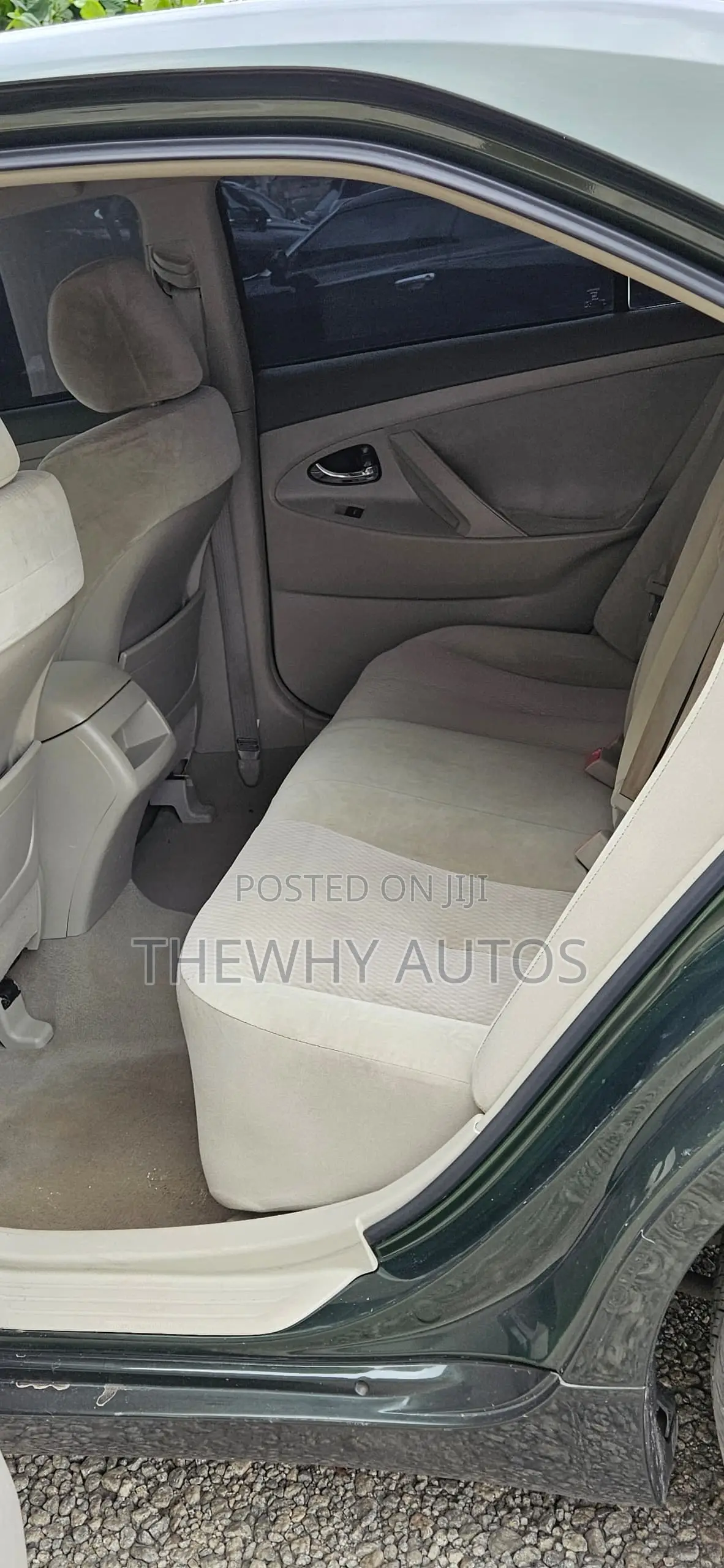 Toyota Camry LE 4dr Sedan (2.5L 4cyl 6AM) 2010 Green