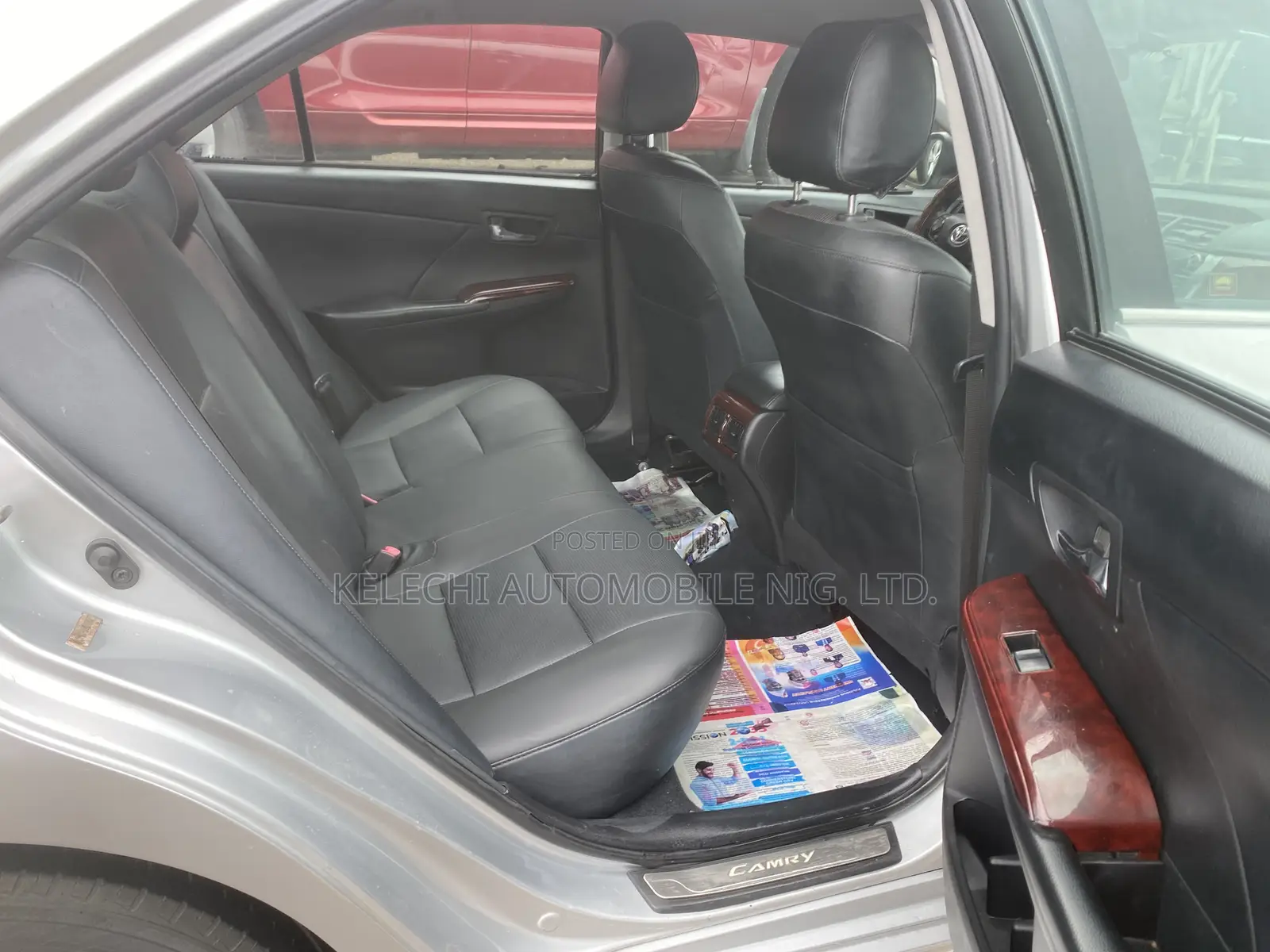 Toyota Camry XLE 4dr Sedan (2.5L 4cyl 6A) 2013 Silver