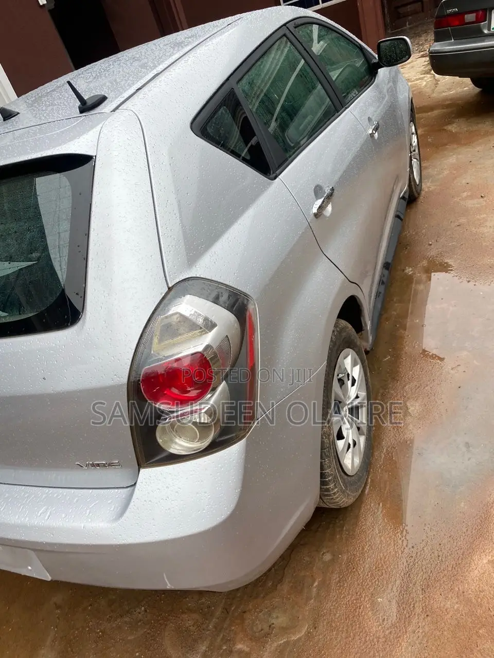 Pontiac Vibe 1.8L 2010 Silver