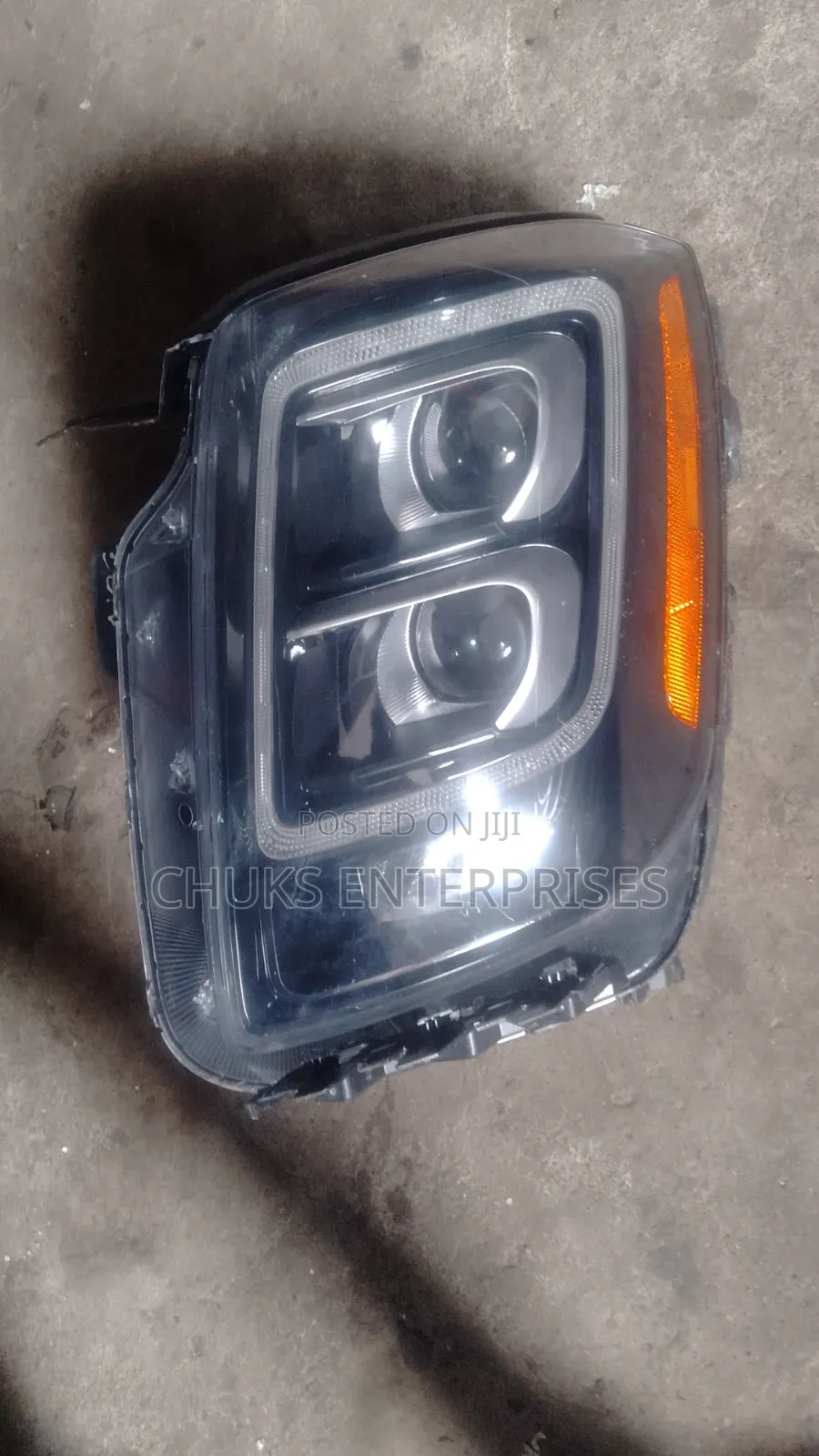 Headlight Kia Telluride