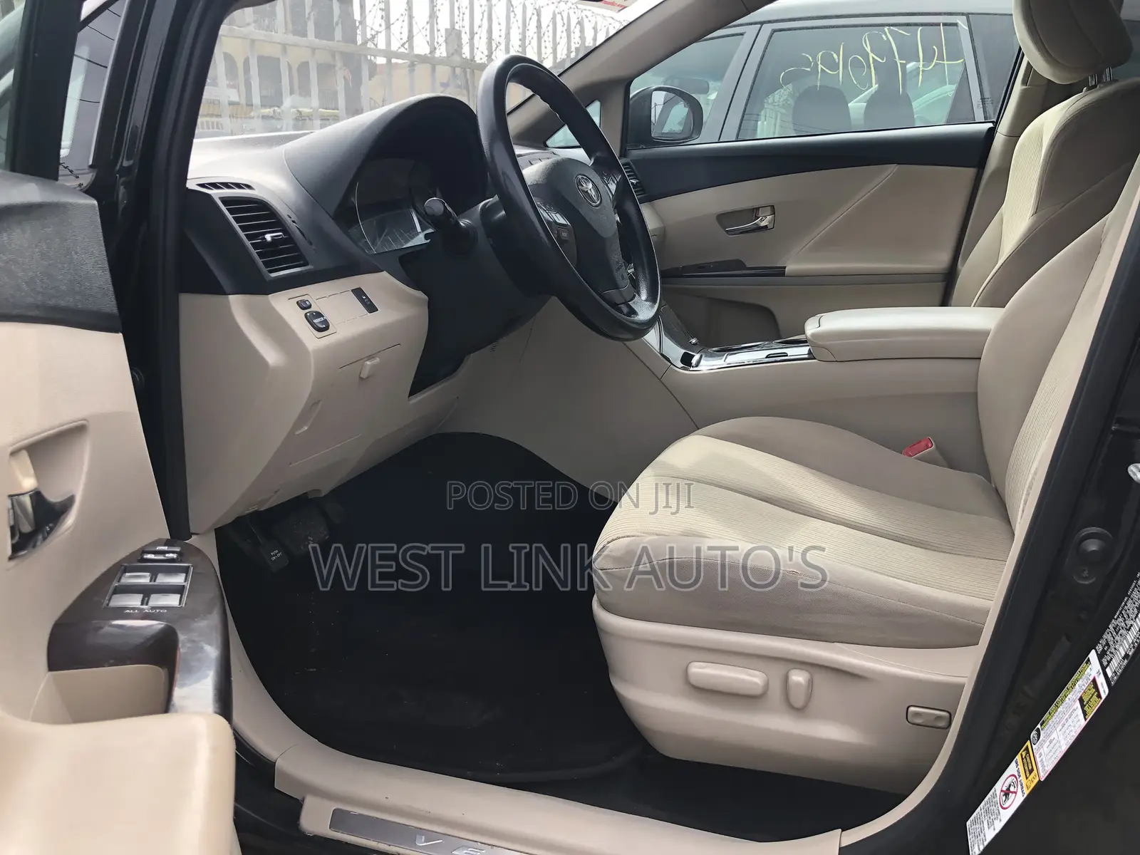 Toyota Venza XLE 2010 Black