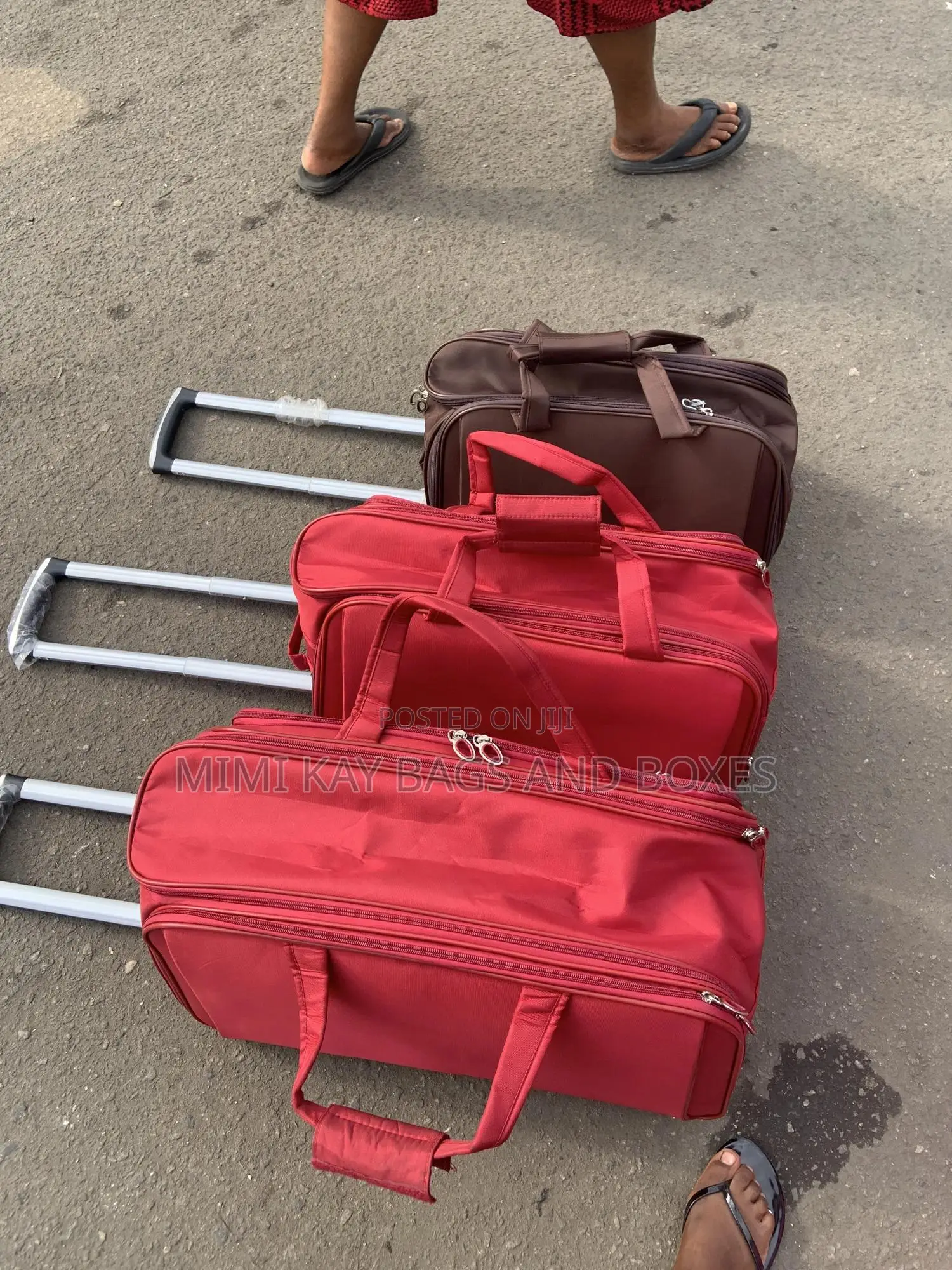 Rolling Traveling Bags 40000 for Small Size