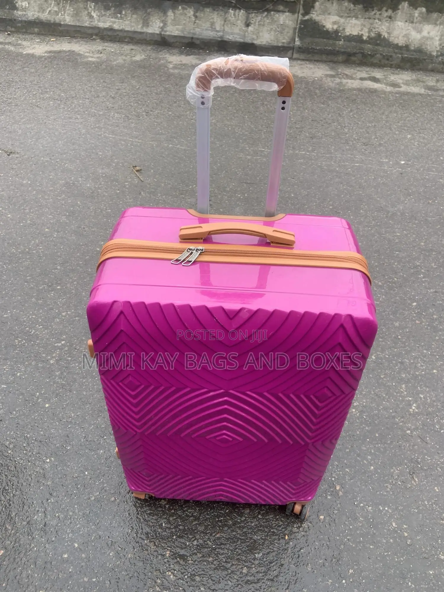 Airport Box 40,000 for Biggest Size