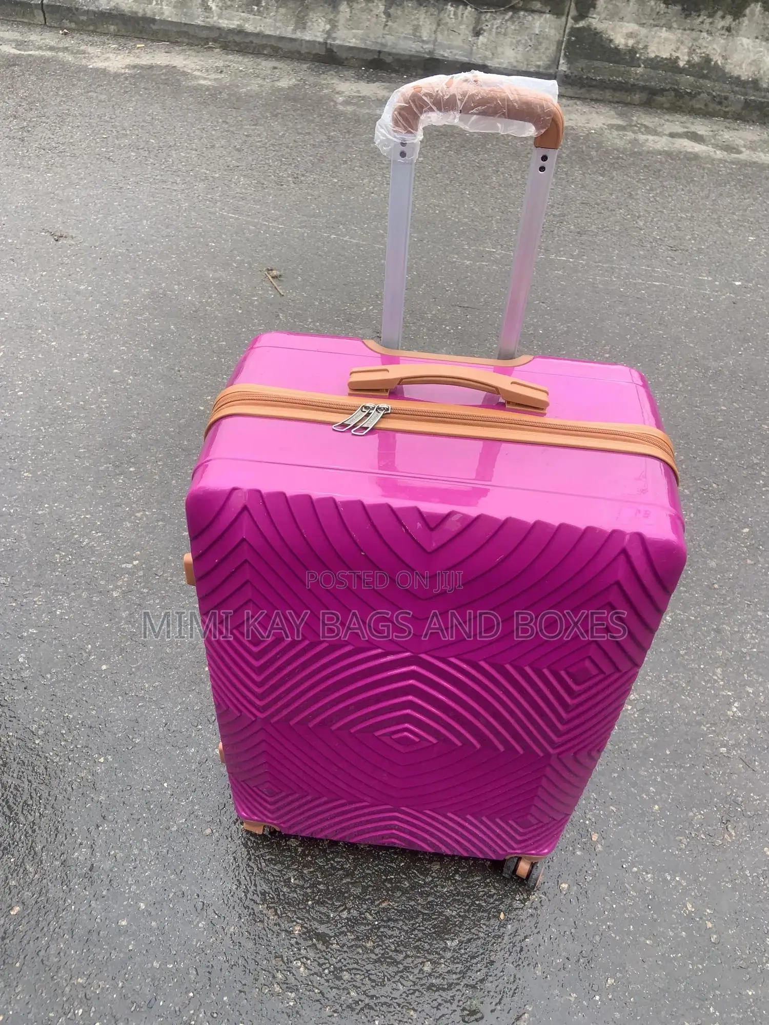 Airport Box 40,000 for Biggest Size