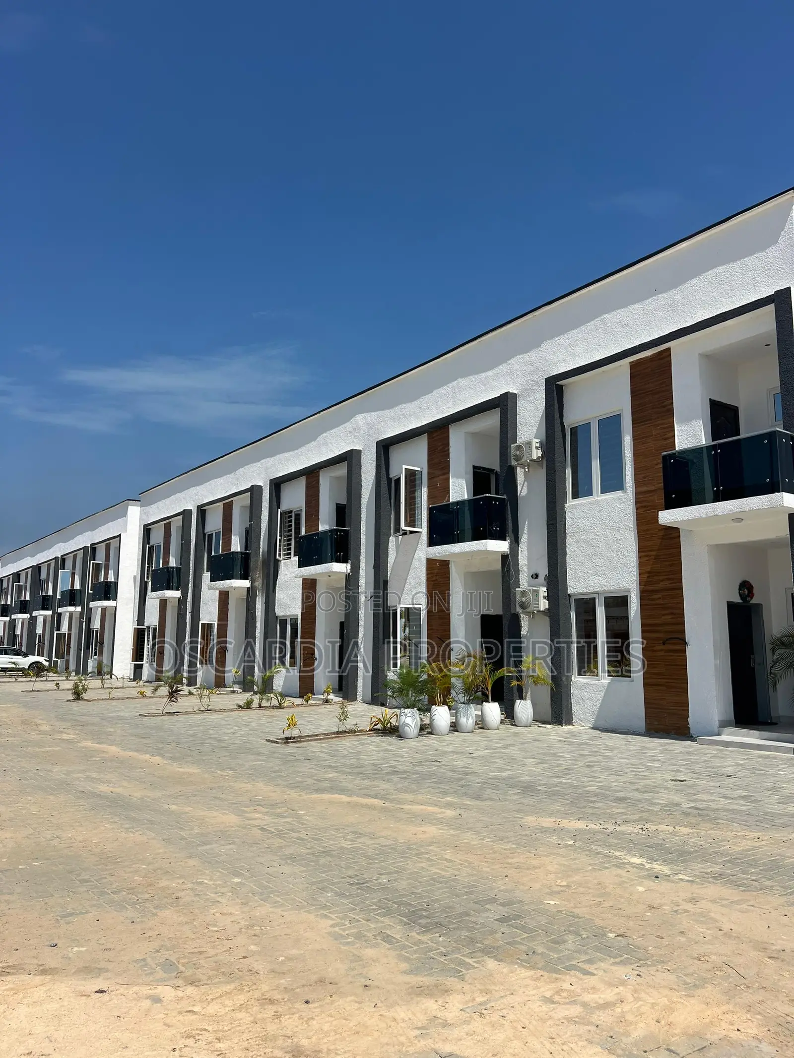 3bdrm Duplex in Eleko for sale