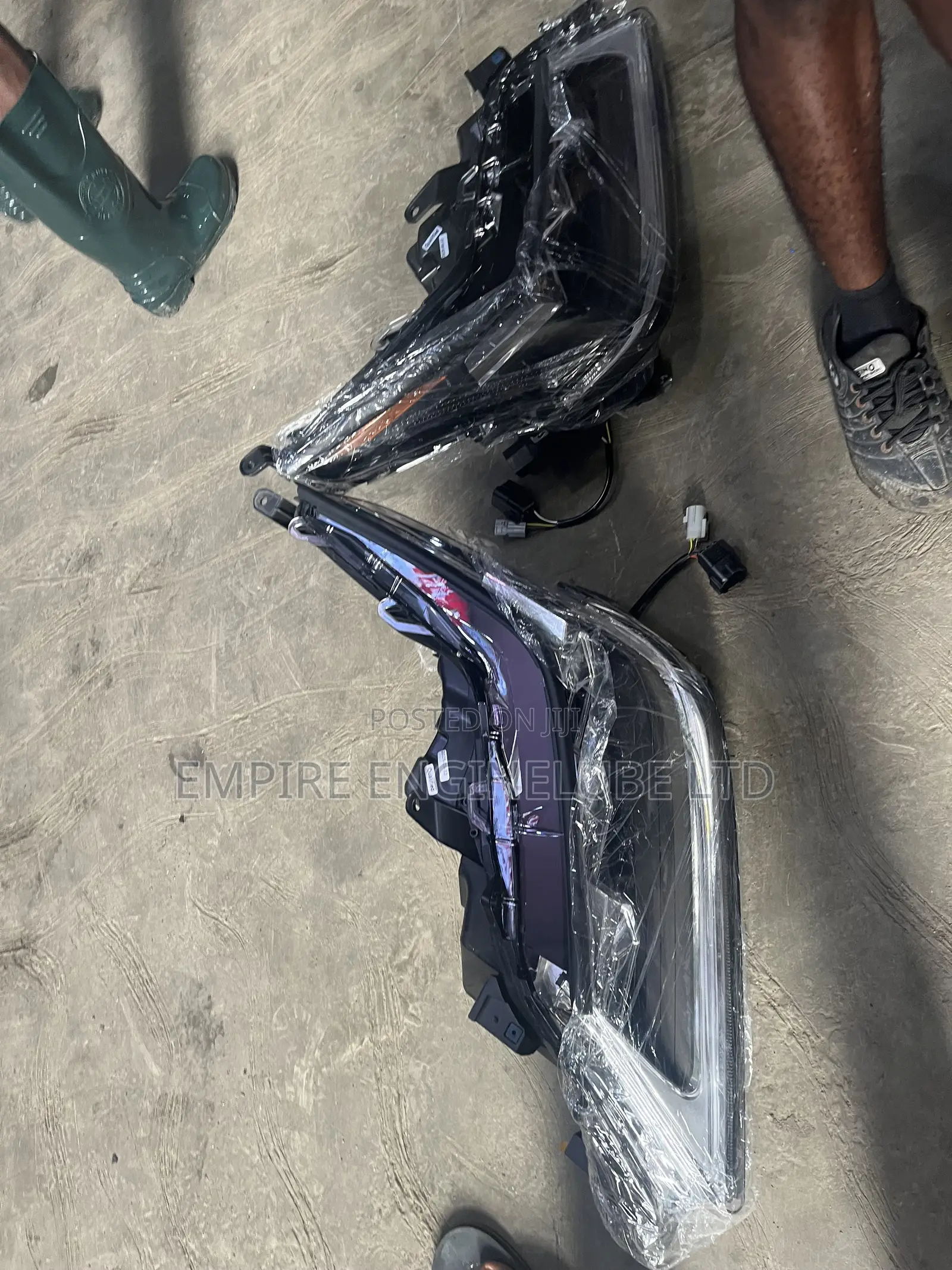 Lx570 Direct Front Head Light 2020