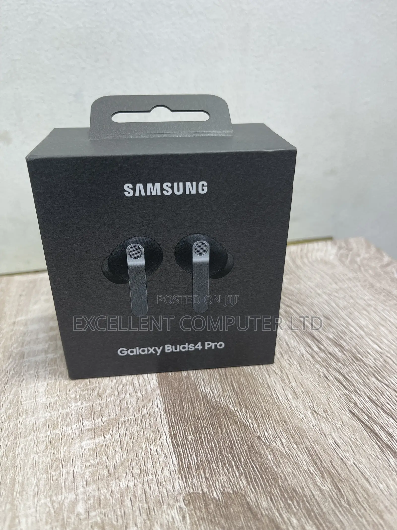 Brand New Samsung Galaxy Buds4 Pro